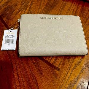 Grey Michael Kors Medium Card Case Wallet